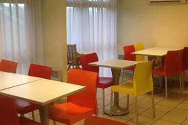 هتل Premiere Classe Niort Est La Creche