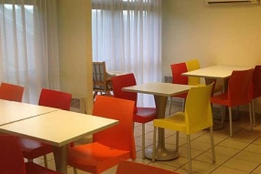 هتل Premiere Classe Niort Est  La Creche