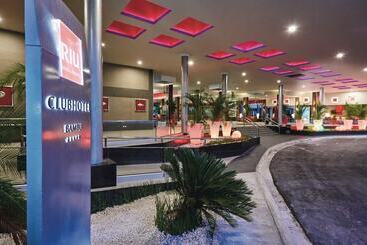هتل Riu Bambu All Inclusive