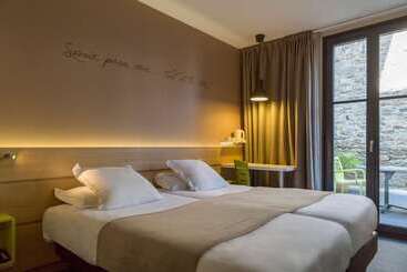 Отель Hôtel Du Château Dinan   Originals Boutique