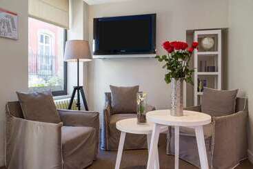 Отель Hôtel Du Château Dinan   Originals Boutique