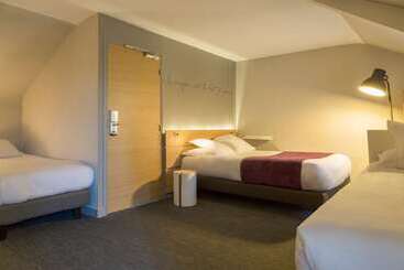 هتل Hôtel Du Château Dinan   Originals Boutique