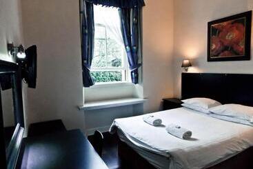 酒店 The Victorian House