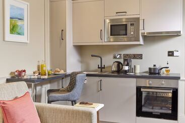 هتل Waterloo Town House & Suites