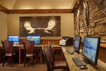 استراحتگاه Snake River Lodge & Spa