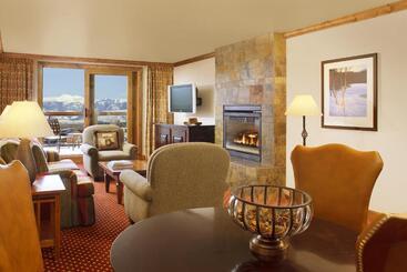 استراحتگاه Snake River Lodge & Spa