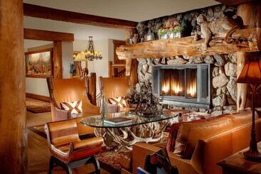 استراحتگاه Snake River Lodge & Spa
