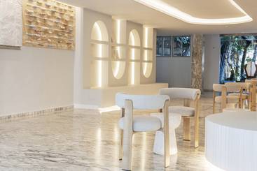 Roc Portonova Apartaments