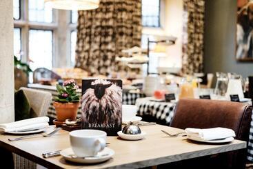 The Lamb Inn