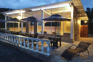 הוסטל Pousada Chalés São Francisco