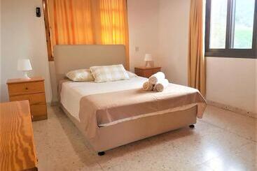 Ampelokipi Holiday Apartments