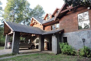 Casa De Noah Bed & Breakfast