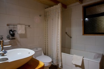 Casa De Noah Bed & Breakfast