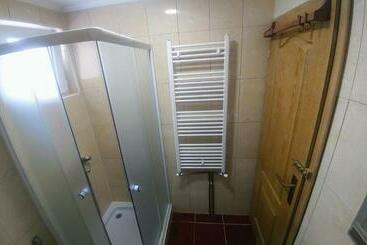 Hostel Srebrenica