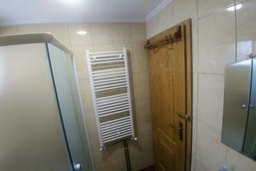 Hostel Srebrenica
