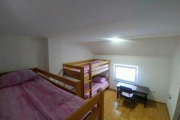 Hostel Srebrenica