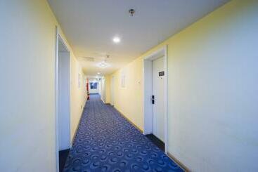 هتل 7days Inn Zhuzhou Yangtze Plaza