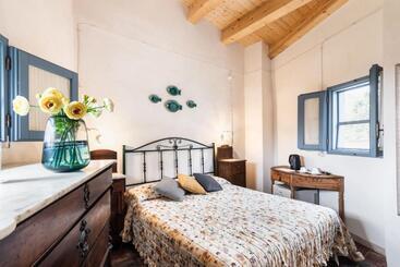 هتل Agriturismo Val Di Noto