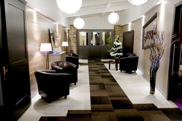 هتل Spa Le Relais Des Moines