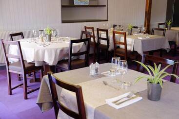 هتل Spa Le Relais Des Moines