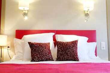 هتل Spa Le Relais Des Moines