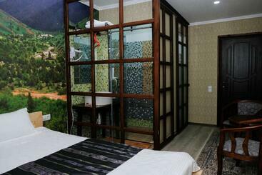 پانسیون Eco House