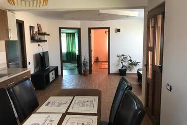 פנסיון Casa Flori