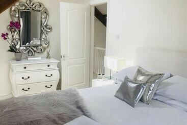 The Chapel By Platinum Retreats