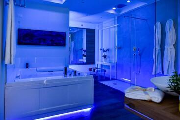 تختخواب و صبحانه Kete Deluxe Rooms