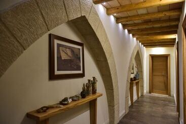 تختخواب و صبحانه Kete Deluxe Rooms