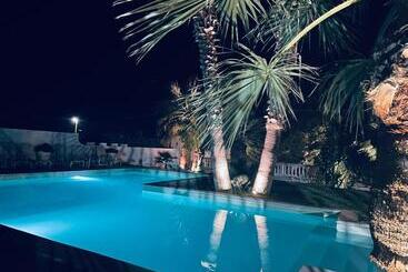 Manca Residence