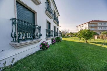 پانسیون Hostal Devesas