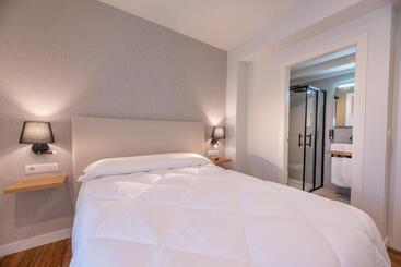 پانسیون Hostal Devesas