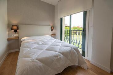 پانسیون Hostal Devesas