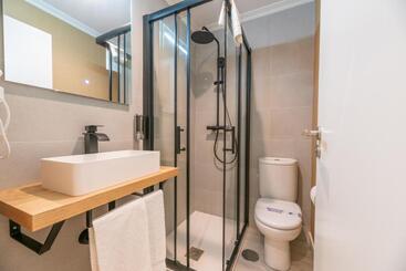 پانسیون Hostal Devesas