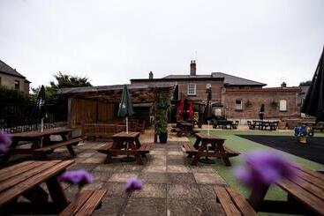 هتل The Black Dog Inn