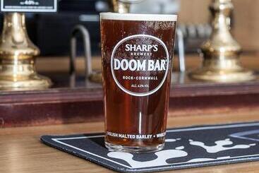هتل The Black Dog Inn