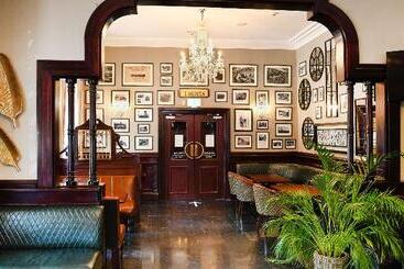 Blarney Woollen Mills Hotel   Bw Signature Collection