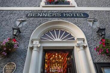 Dingle Benners Hotel