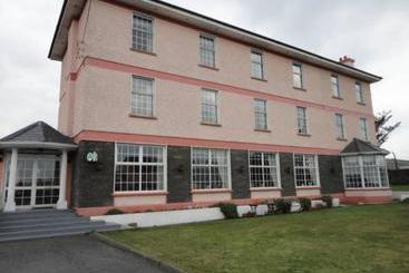 هتل Alpine Guesthouse