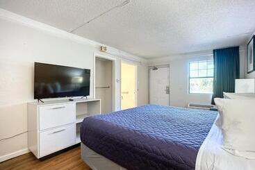 هتل Stayable Jacksonville North