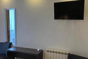 هتل Au Bec Fin Hôtel