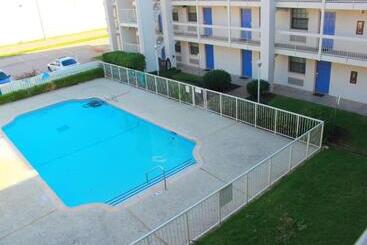 هتل Baymont By Wyndham Tulsa Broken Arrow