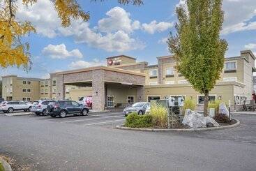 هتل Best Western Plus Peppertree Airport Inn