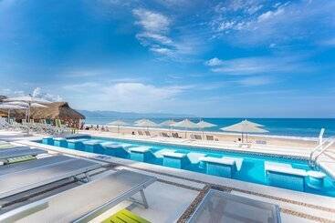 Buenaventura Grand Hotel & Great Moments All Inclusive