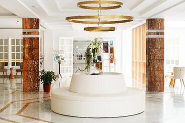 Buganvilla Hotel & Spa