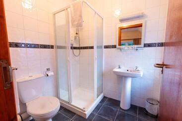 هتل Cawley S Guesthouse
