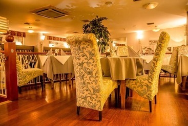 Central Hotel Donegal