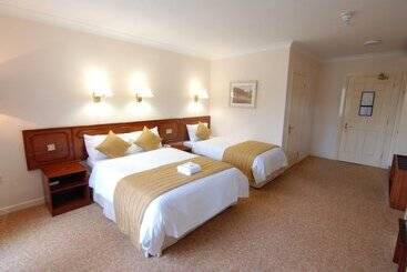 Central Hotel Donegal