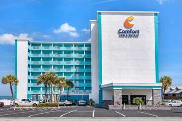 فندق Comfort Inn & Suites Daytona Beach Oceanfront
